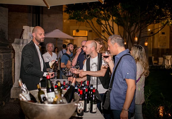 Cortona Wine Club | Selezioni di ottimi vini per una community di wine lovers